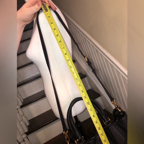 MARC JACOBS Black Satchel Crossbody Raspberry Interior w Central Zipping Pocket - Picture 12 of 16